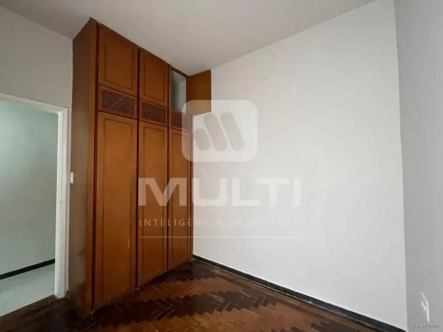 Casa / Sobrado para Locação em Uberlândia/MG Centro 3 Quartos