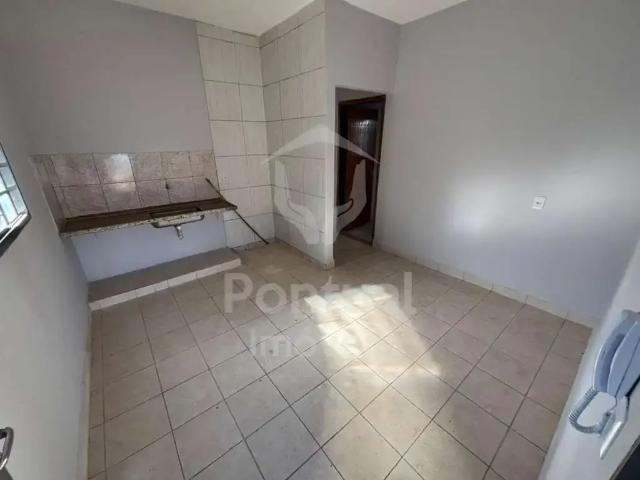 Casa / Sobrado para Locação em Uberlândia/MG Conjunto Segismundo Pereira 3 Quartos