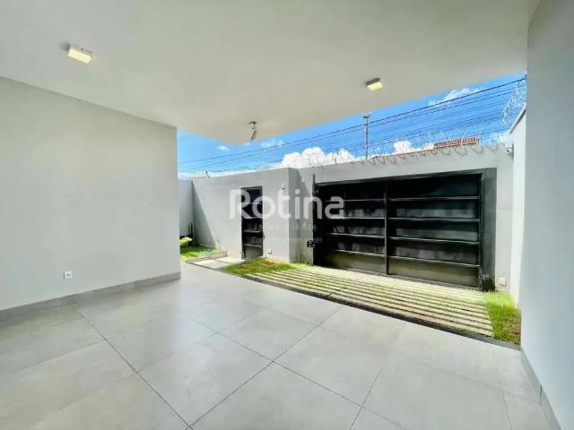 Casa / Sobrado para Locação em Uberlândia/MG Granada 3 Quartos