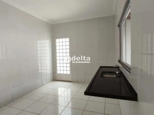 Casa / Sobrado para Locação em Uberlândia/MG Granada 3 Quartos