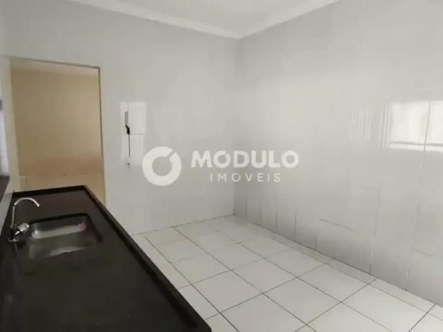 Casa / Sobrado para Locação em Uberlândia/MG Granada 3 Quartos