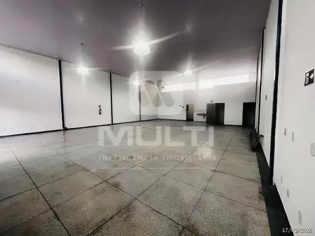 Casa / Sobrado para Locação em Uberlândia/MG Granada 1 Quartos