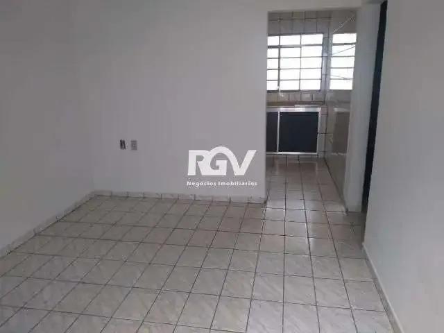Casa / Sobrado para Locação em Uberlândia/MG Jaraguá 2 Quartos