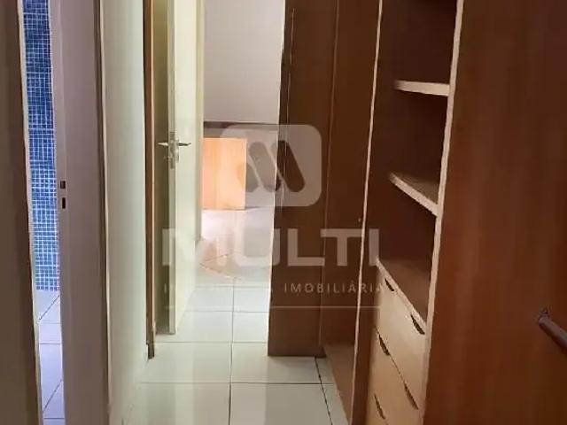 Casa / Sobrado para Locação em Uberlândia/MG Jardim América II 3 Quartos