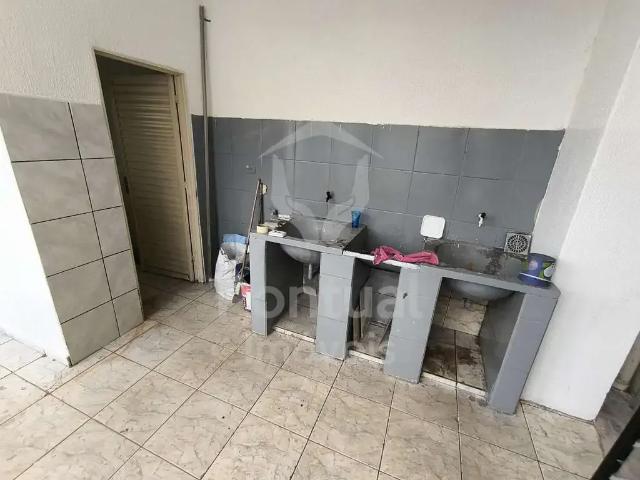 Casa / Sobrado para Locação em Uberlândia/MG Jardim Canaã 5 Quartos