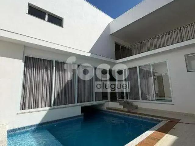 Casa / Sobrado para Locação em Uberlândia/MG Jardim Colina 4 Quartos