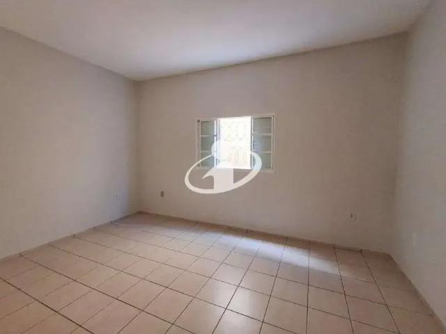 Casa / Sobrado para Locação em Uberlândia/MG Jardim Europa 3 Quartos