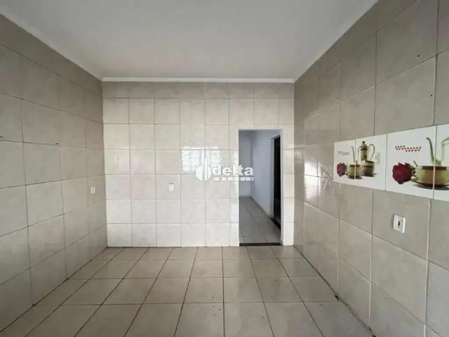 Casa / Sobrado para Locação em Uberlândia/MG Jardim Europa 3 Quartos