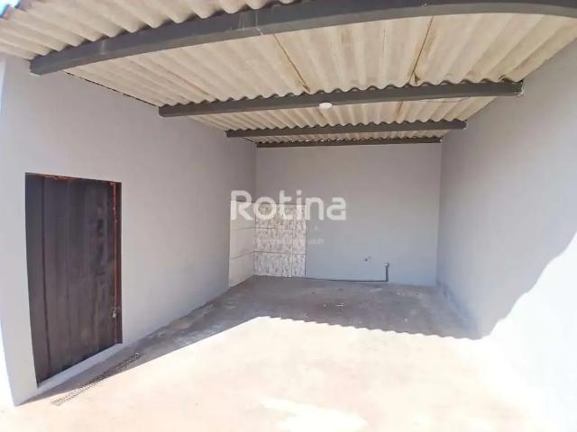 Casa / Sobrado para Locação em Uberlândia/MG Jardim Europa 3 Quartos