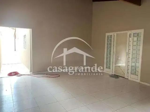 Casa / Sobrado para Locação em Uberlândia/MG Jardim Europa 3 Quartos