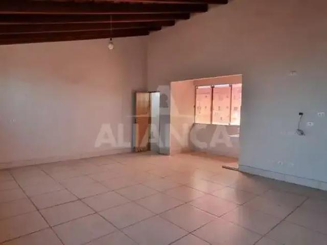 Casa / Sobrado para Locação em Uberlândia/MG Jardim Europa 5 Quartos