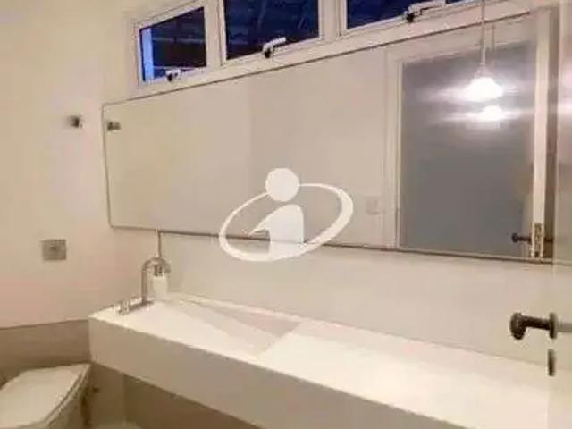 Casa / Sobrado para Locação em Uberlândia/MG Jardim Karaíba 3 Quartos