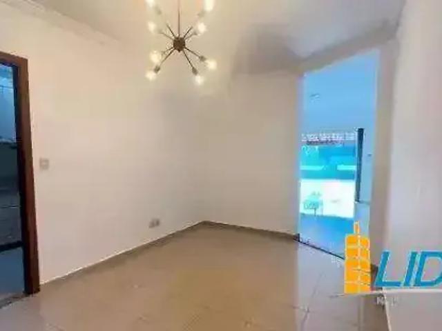 Casa / Sobrado para Locação em Uberlândia/MG Jardim Karaíba 3 Quartos