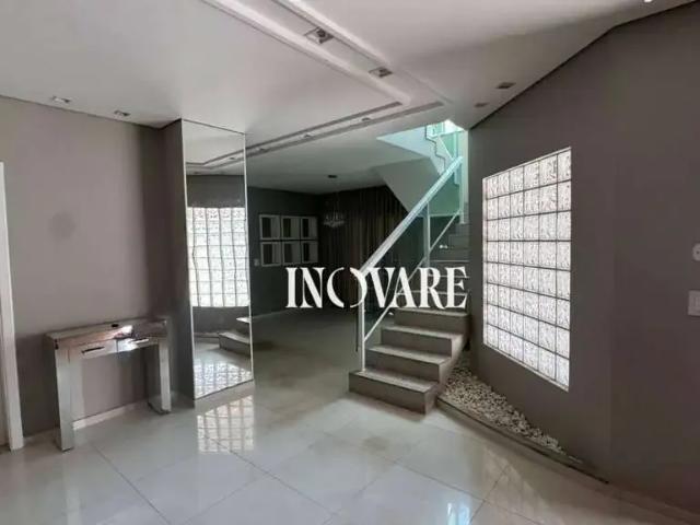 Casa / Sobrado para Locação em Uberlândia/MG Jardim Patrícia 4 Quartos