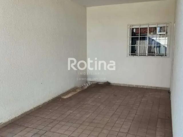 Casa / Sobrado para Locação em Uberlândia/MG Jardim Patrícia 2 Quartos