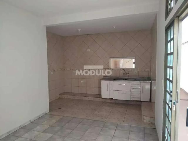 Casa / Sobrado para Locação em Uberlândia/MG Jardim Patrícia 3 Quartos
