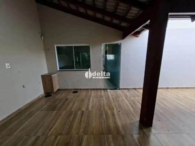 Casa / Sobrado para Locação em Uberlândia/MG Jardim Patrícia 3 Quartos