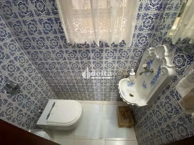Casa / Sobrado para Locação em Uberlândia/MG Lidice 3 Quartos