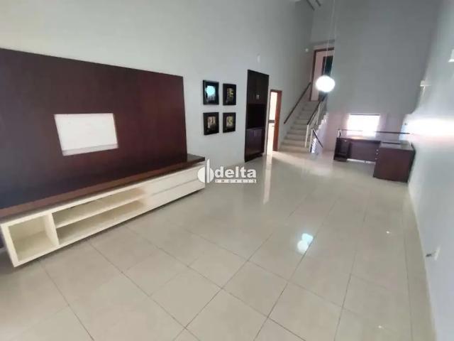 Casa / Sobrado para Locação em Uberlândia/MG Lidice 3 Quartos