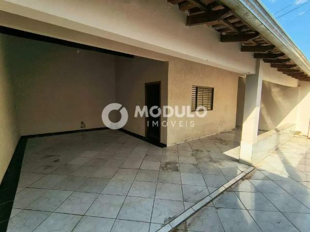 Casa / Sobrado para Locação em Uberlândia/MG São Jorge 3 Quartos