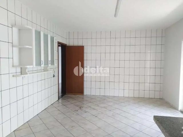 Casa / Sobrado para Locação em Uberlândia/MG Santa Mônica 3 Quartos