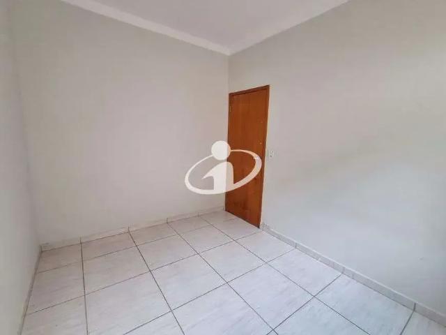 Casa / Sobrado para Locação em Uberlândia/MG Shopping Park 2 Quartos