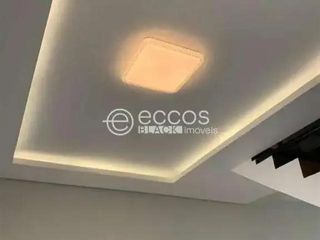 Casa / Sobrado para Locação em Uberlândia/MG Shopping Park 2 Quartos