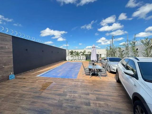 Casa / Sobrado para Locação em Uberlândia/MG Shopping Park 4 Quartos