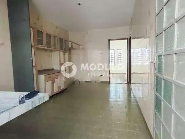 Casa / Sobrado para Locação em Uberlândia/MG Tubalina 3 Quartos
