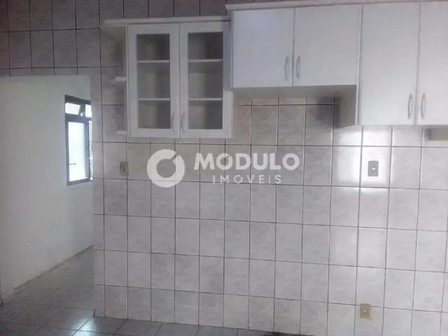 Casa / Sobrado para Locação em Uberlândia/MG Tabajaras 4 Quartos