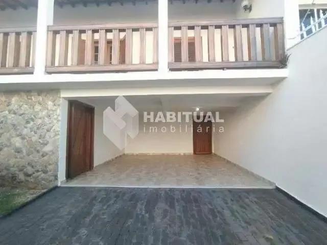 Casa / Sobrado para Locação em Uberlândia/MG Tabajaras 5 Quartos