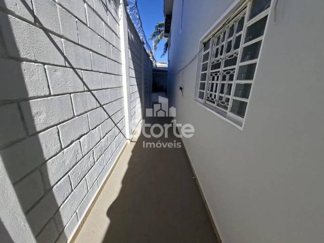 Casa / Sobrado para Locação em Uberlândia/MG Tibery 3 Quartos