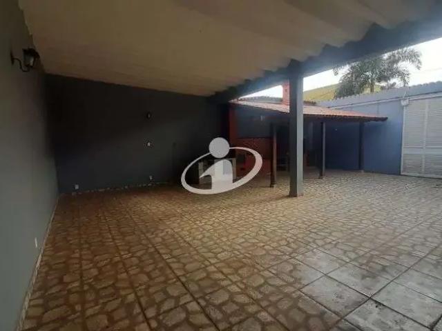 Casa / Sobrado para Locação em Uberlândia/MG Umuarama 4 Quartos