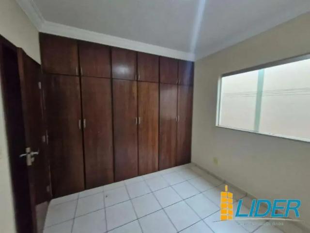 Casa / Sobrado para Locação em Uberlândia/MG Vigilato Pereira 3 Quartos