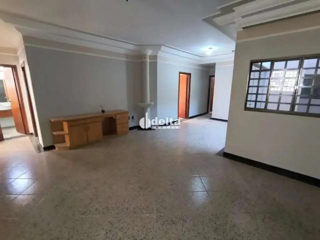 Casa / Sobrado para Locação em Uberlândia/MG Vigilato Pereira 4 Quartos