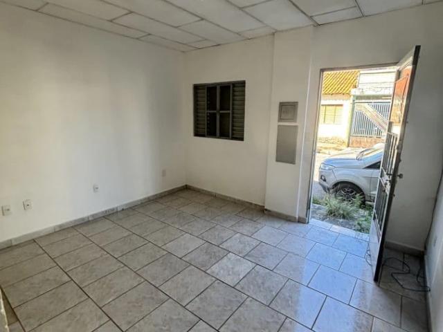 Casa / Sobrado para Locação em Votorantim/SP Chave 1 Quartos