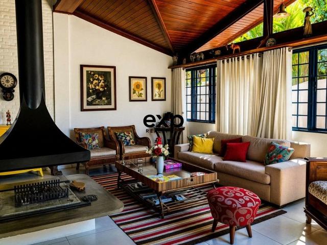 Casa / Sobrado para Locação em Valinhos/SP Vale do Itamaracá 6 Quartos