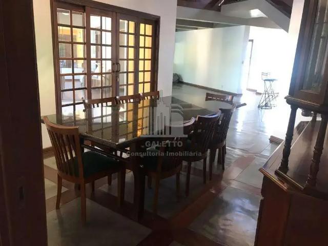 Casa / Sobrado para Locação em Valinhos/SP Village Visconde de Itamaracá 5 Quartos