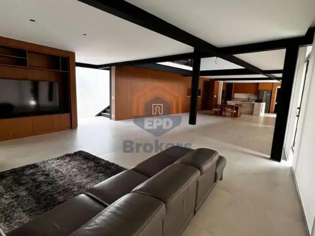 Casa / Sobrado para Locação em Valinhos/SP Chácaras Alpina 3 Quartos