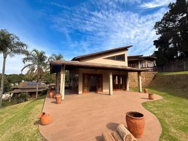 Casa / Sobrado para Locação em Valinhos/SP Dois Córregos 3 Quartos