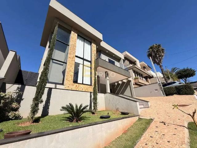 Casa / Sobrado para Locação em Valinhos/SP Jardim Nova Suíça 4 Quartos