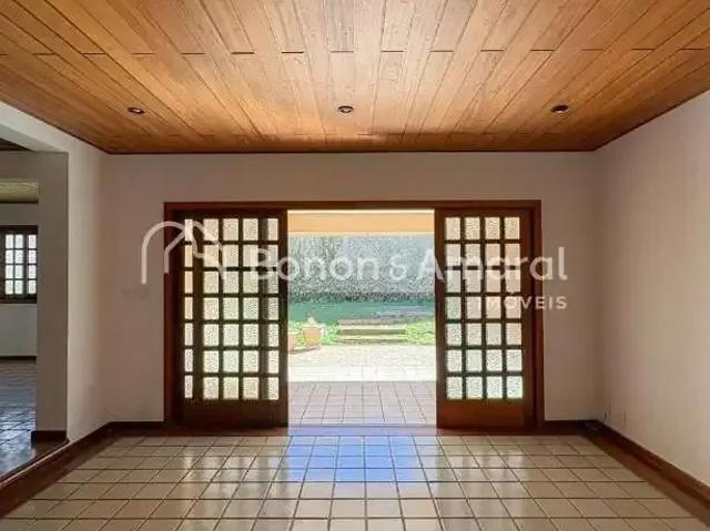Casa / Sobrado para Locação em Valinhos/SP Jardim Novo Horizonte 3 Quartos