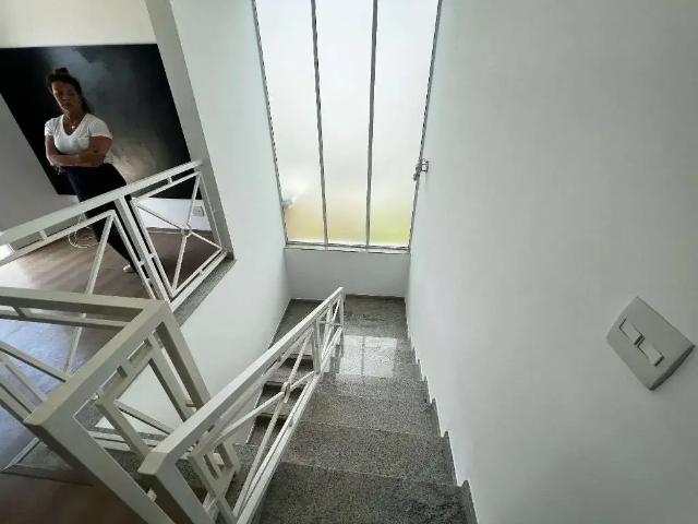 Casa / Sobrado para Locação em Valinhos/SP Jardim Recanto 3 Quartos