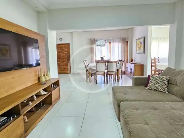 Casa / Sobrado para Locação em Valinhos/SP Joapiranga 5 Quartos