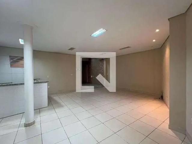 Casa / Sobrado para Locação em Valinhos/SP Lenheiro 1 Quartos