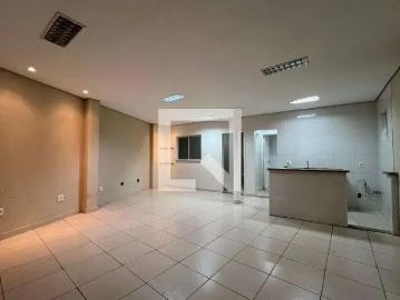 Casa / Sobrado para Locação em Valinhos/SP Lenheiro 1 Quartos