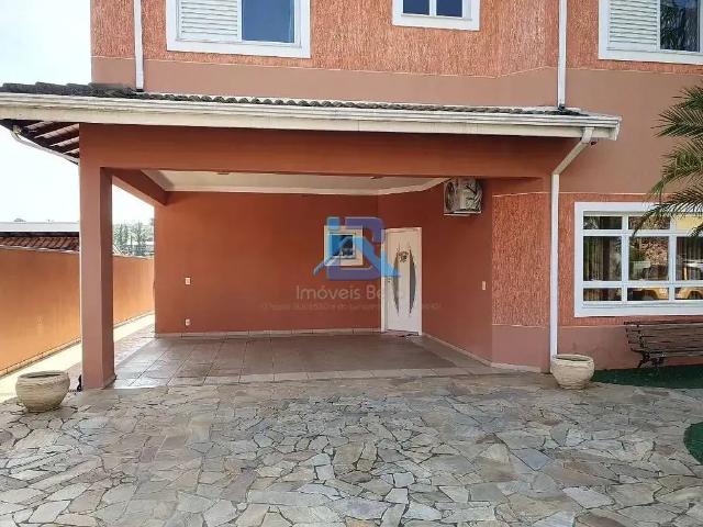 Casa / Sobrado para Locação em Valinhos/SP Santa Cruz 3 Quartos