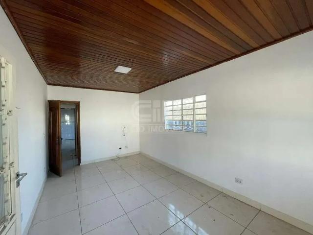 Casa / Sobrado para Locação em Várzea Grande/MT Cristo Rei 3 Quartos