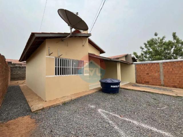 Casa / Sobrado para Locação em Várzea Grande/MT Petrópolis 2 Quartos
