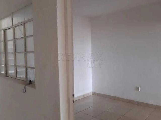 Casa / Sobrado para Locação em Várzea Paulista/SP Jardim Mirante 2 Quartos